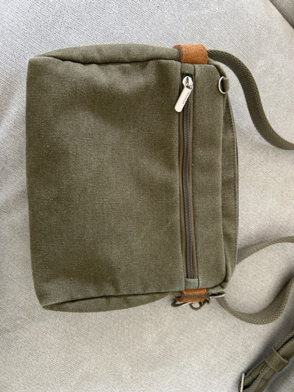 Travelon Anti-Theft Heritage Crossbody Bag in Green - Picture 3 of 3